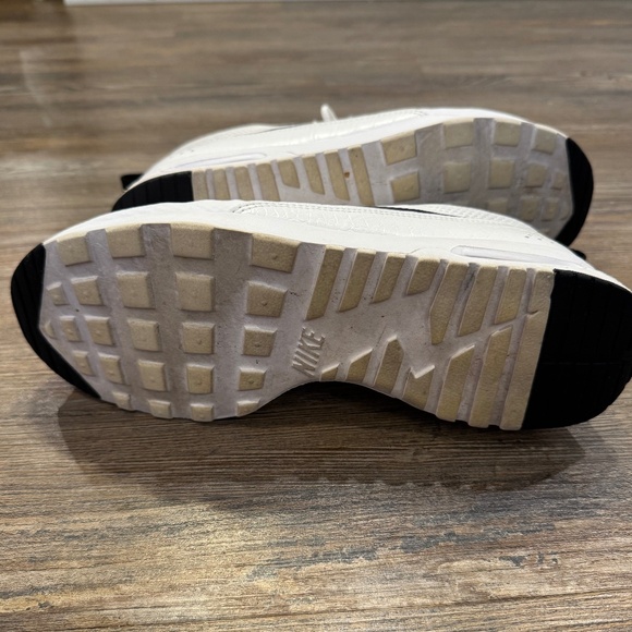 Nike Air Max Thea Women's Size 8.5 - Picture 4 of 5